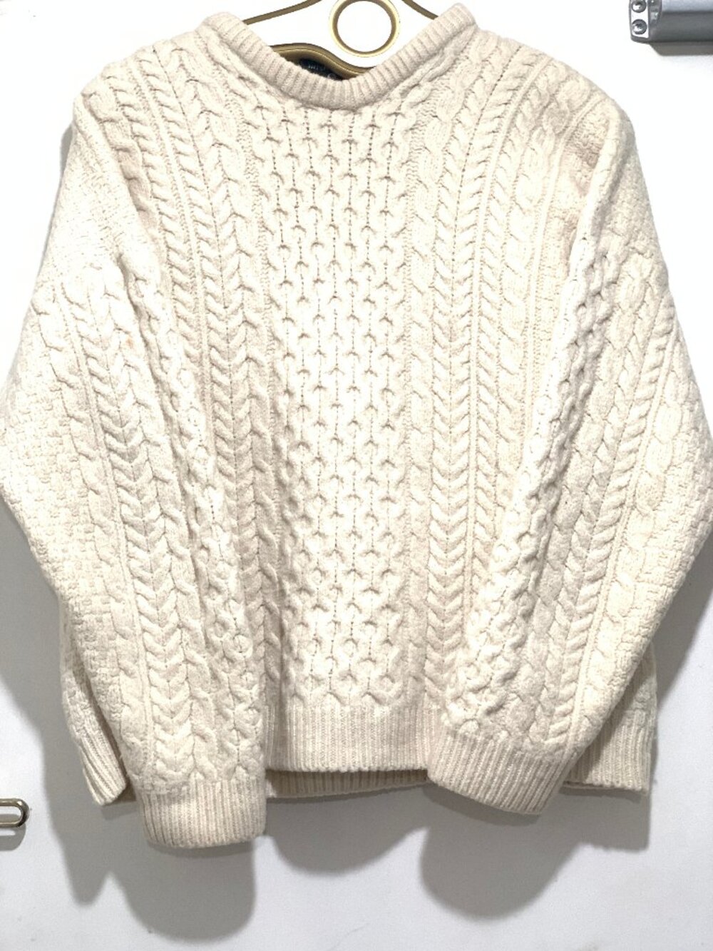 THE IRISH STORE VINTAGE CABLE KNIT WOOL SWEATERS SIZE L
